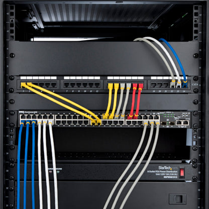 Cable de Red StarTech.com NLBL-9F-CAT6A-PATCH | 2.7m, CAT6A Azul